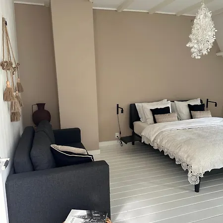 Towersuite Bed & Breakfast
