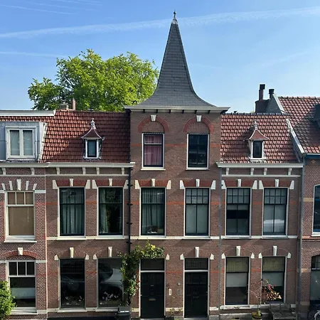 Towersuite Bed & Breakfast 3*